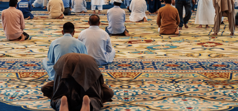 Tahiyatul Masjid duduk